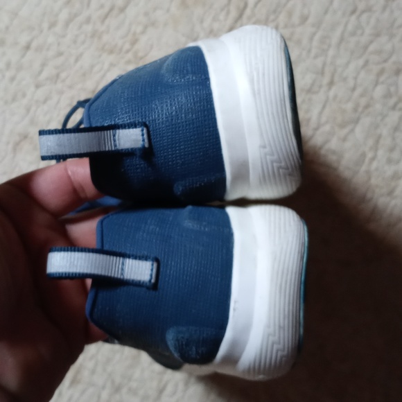 Under Armour Charged 24/7 Low Running Shoes Size 11 Men's - Picture 6 of 8